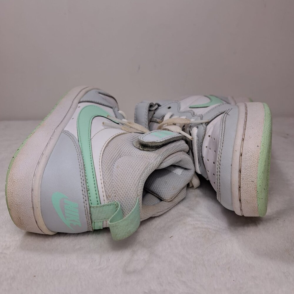 Nike Boys Court Borough Mid 2 CD7782-011 White Basketball Shoes Sneakers Sz 5Y - Picture 5 of 10